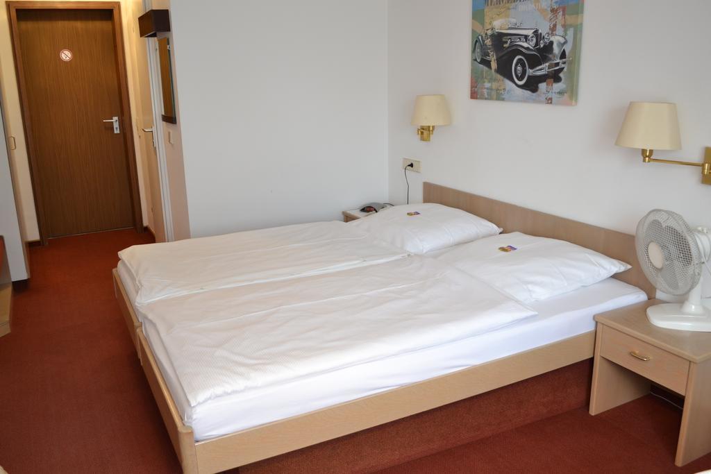 Hotel Hospiz Тюбінген Номер фото